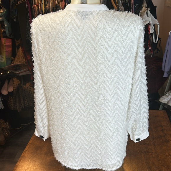 Alfani White fuzzy blouse - Picture 9 of 15